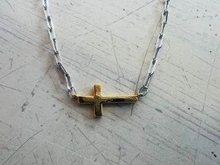18K Gold Cross Necklaces