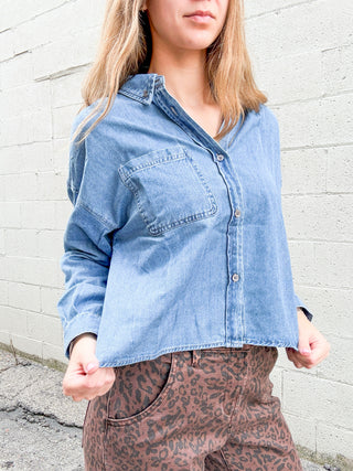 Cropped Adrianna in Ocean Wash