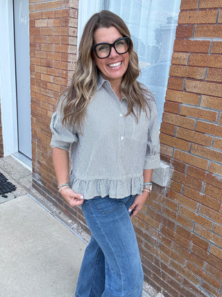 Diane top w/ Ruffle Hem Black