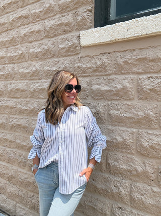 Adjustable Sleeve Button Front Woven Top - White w/ Classic Navy