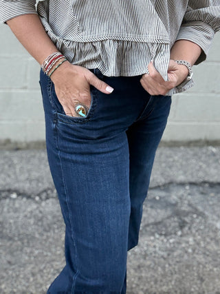 Meg High Rise Over Size Wide Stretch  by Kut from the Kloth