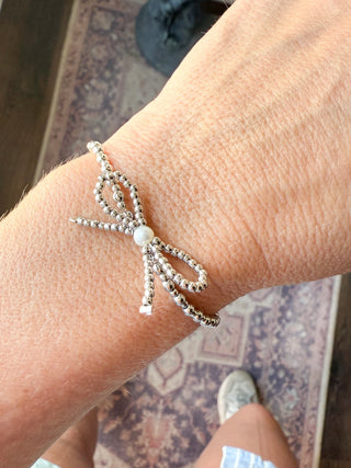 Dainty Bow Bracelet