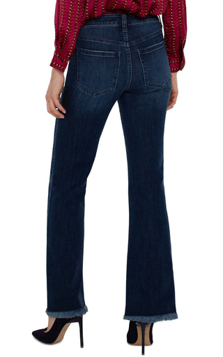 Hannah w/ Front Seam Detail 32"