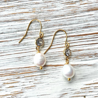 Fresh water pearl earrings