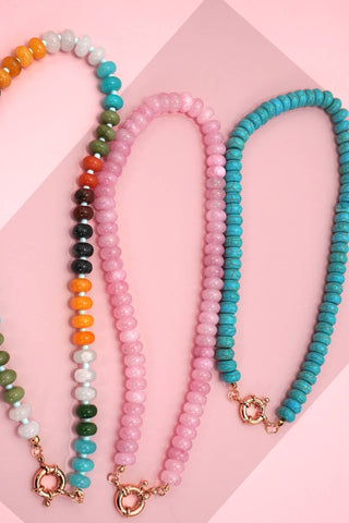 NATURAL STONE CHARM  SPRING CLASP BEADED NECKLACE