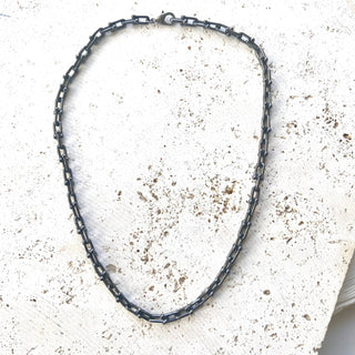 U chain gunmetal necklace