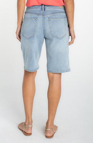 The Weekender Relaxed Short 11" by Liverpool