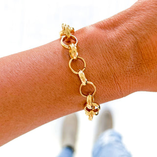 Merry 18K Gold & Enamel Christmas Bracelet: O Ring Bracelet